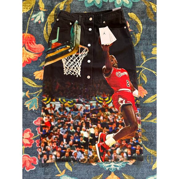 NWT Air Jordan Printed Skirt Size Small - Picture 5 of 9